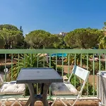 Joli 32M2, Piscine, Parking, Wifi