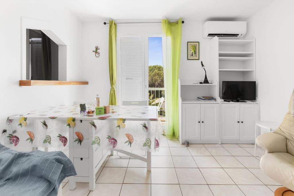 Appartement Joli 32m2, Piscine, Parking, Wifi *