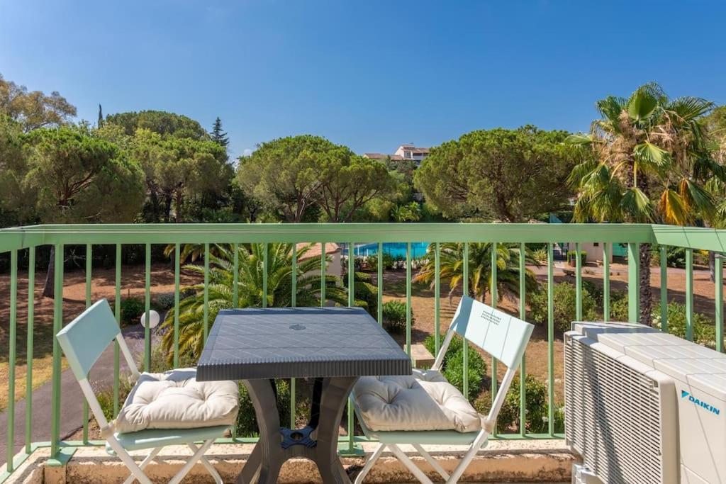 Joli 32m2, Piscine, Parking, Wifi Appartement *